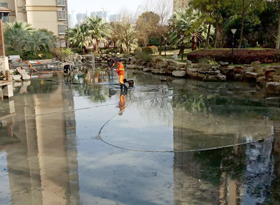 耀州景观池淤泥清理